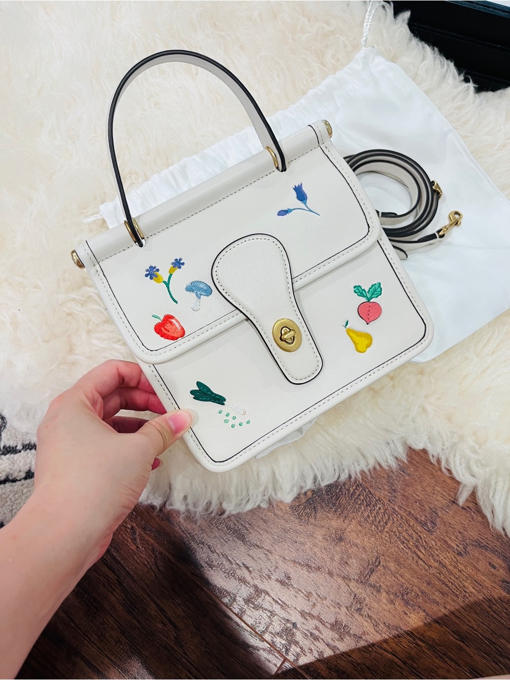 Coach Willis Top Handle 18 with Garden Embroidery - Picture 2 of 15